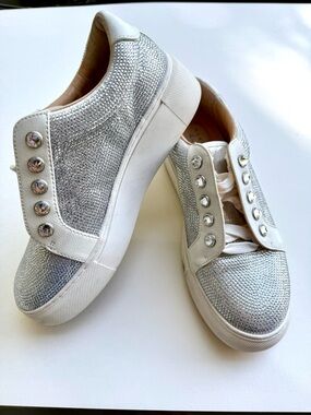Alex Marie silver glitter sneakers with rhinestones, Size US 6